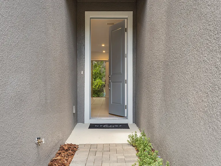 5273 Luisa Ct — Photo 4