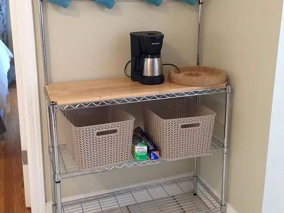 4th image of 4980 Botanical Ave #1