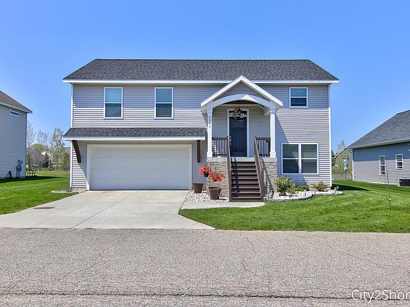 2nd image of 6511 Moss Lake Dr