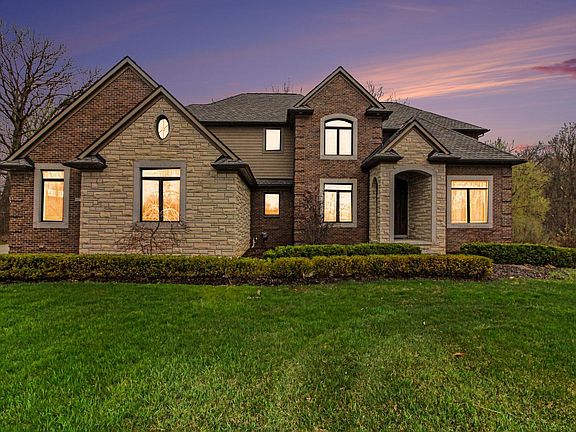 2nd image of 50710 Berwick Ct