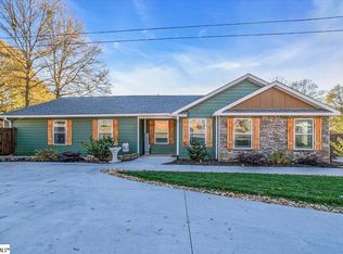 35 Plantation Rd, Greenville, SC 29605