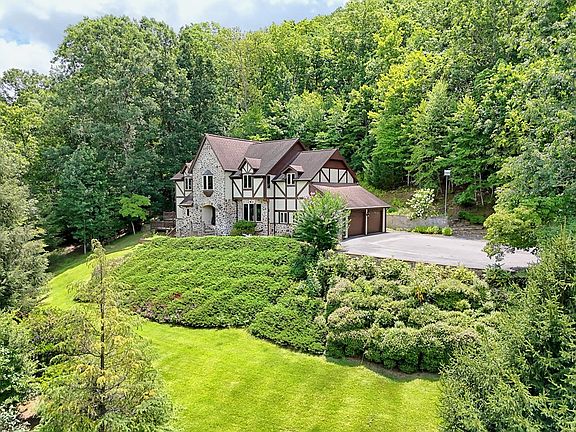 2nd image of 251 Quail Cove Ln