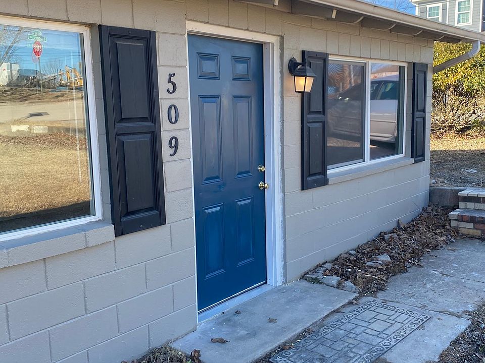 1st image of 511 S Gabbard Dr