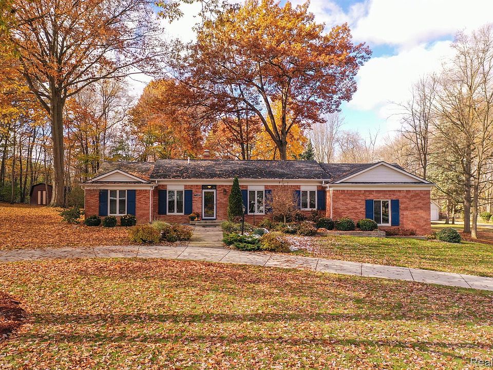 1st image of 1389 N Woodnoll Ct