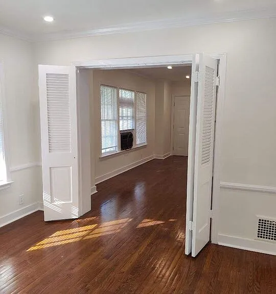 750 N Saint Andrews Pl #201 — Photo 14