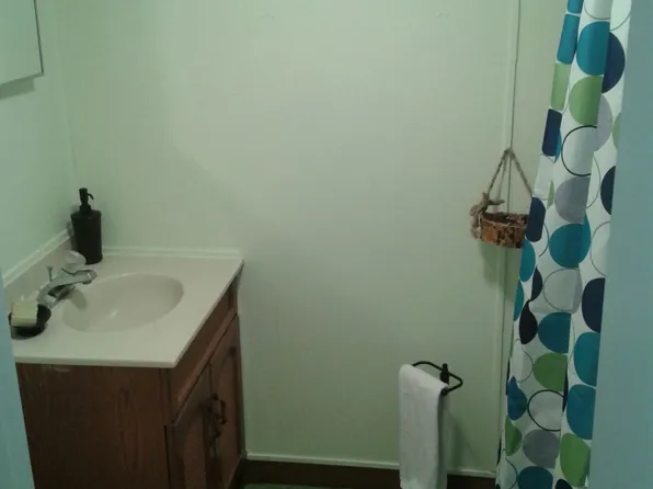 86 W Main St APT 2, Victor, NY 14564