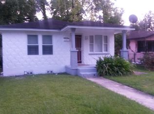 703 W 51st St, Savannah, GA 31405