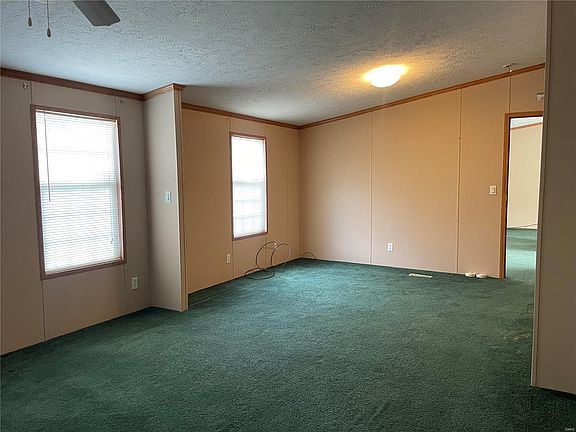 5th image of 147 Baucky Ln