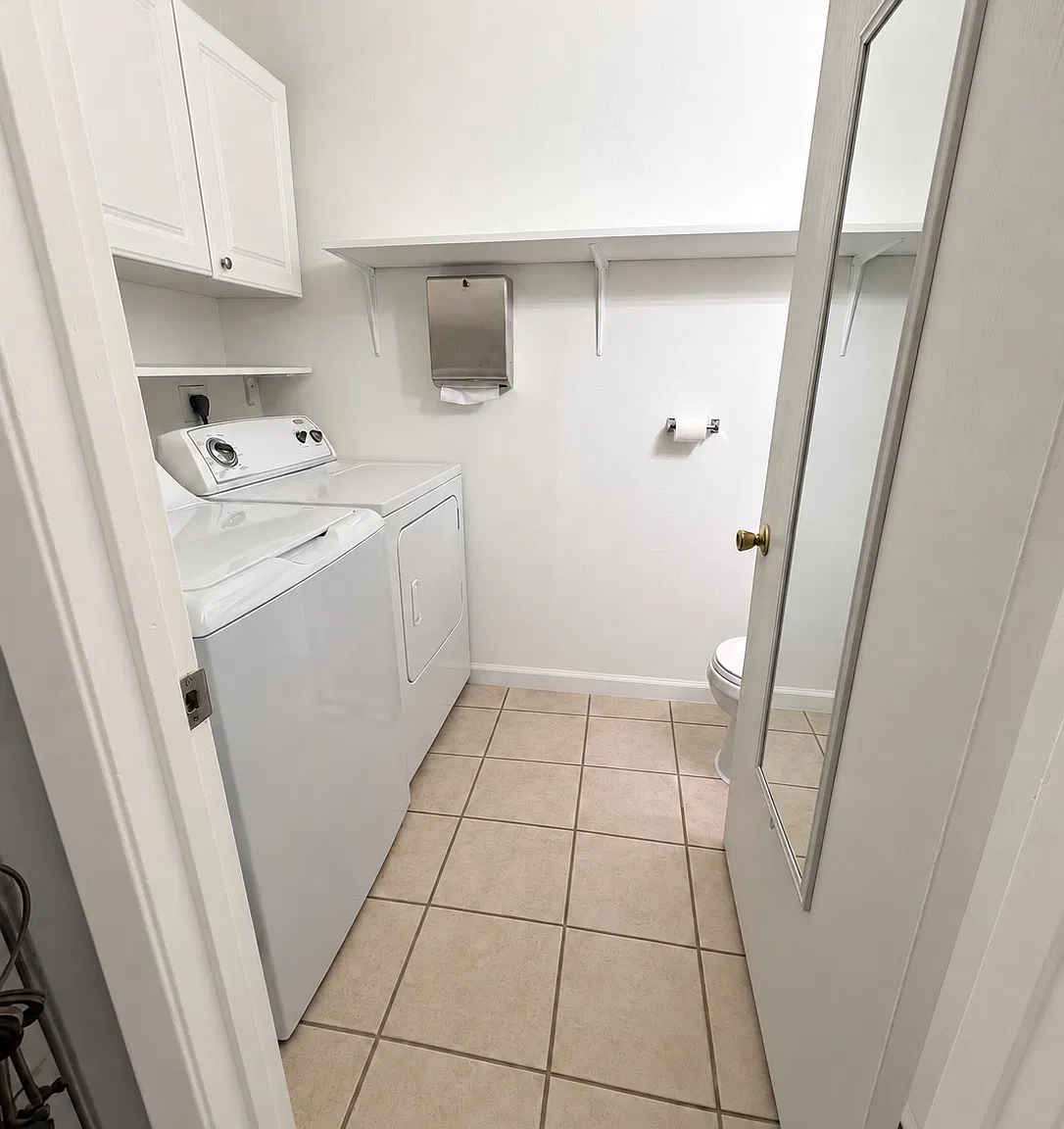 3 bed, 1.5 bath, 1226 sqft, $3,000 — Photo 1