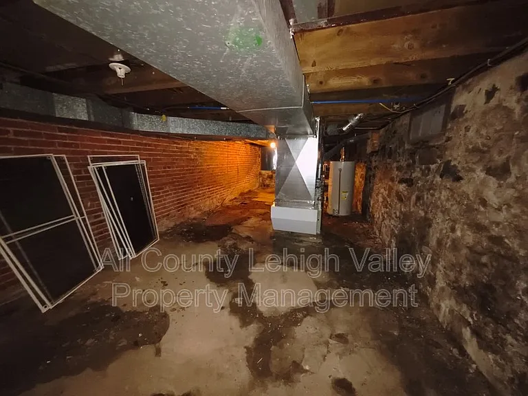 20 E Prospect St — Photo 15
