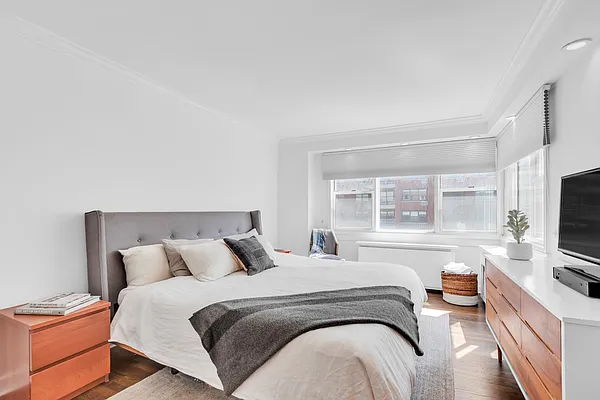 Sold by Compass | media 4