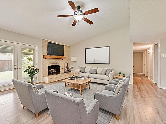 5th image of 936 Mossvine Dr