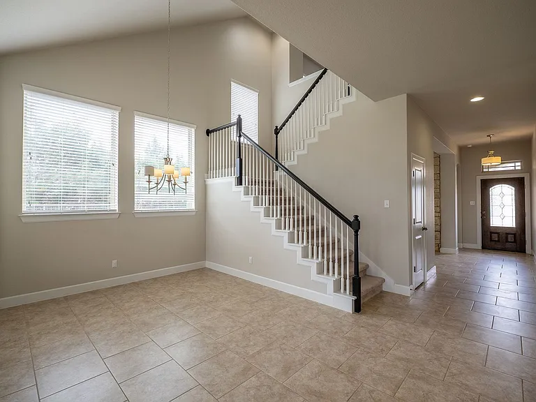 18612 Rio Chama Ln — Photo 3