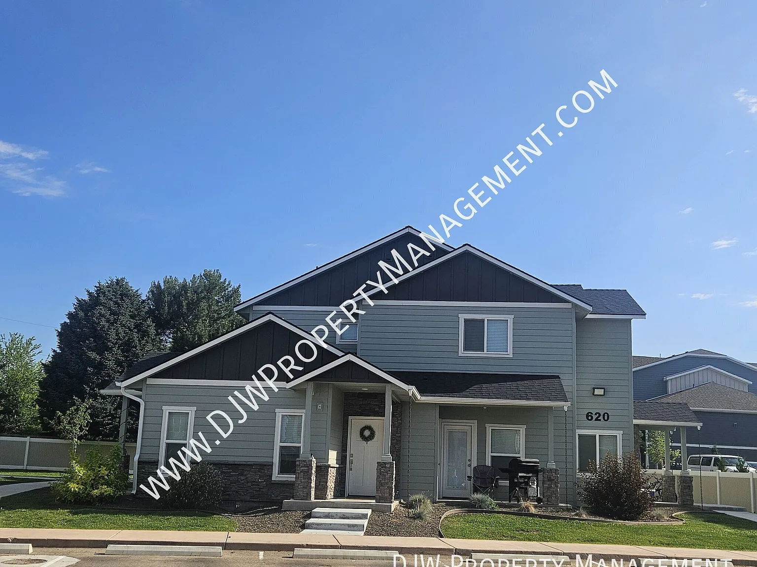 Perfect Location with Modern Finishes! Apply Today! — Photo 1