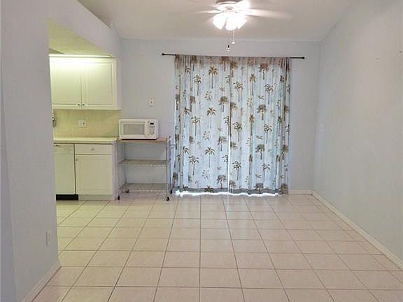 5th image of 428 NE 25th St