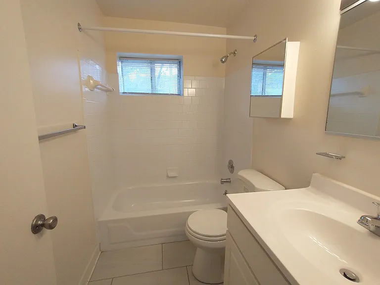 6116 Northwood Dr #B — Photo 7