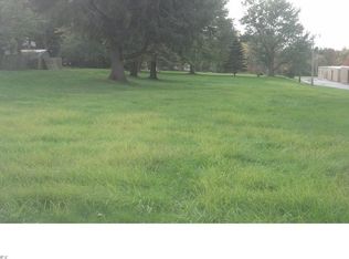 307 North St, Chardon, OH 44024