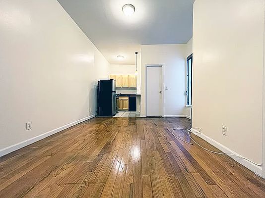 2nd image of 408 W 130th St #52B