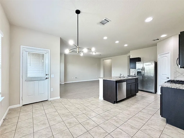1416 Fort Dessau Rd — Photo 5