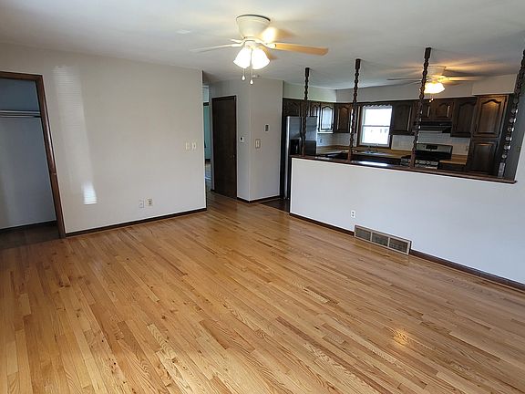 5th image of 528 Glenwood Dr