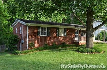 1st image of 3725 Marlborough Dr