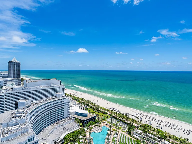 4385 Collins Ave #ID1540495P — Photo 6