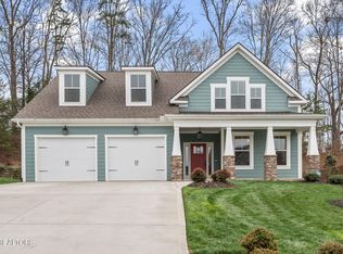 1120 Clearmill Dr, Lenoir City, TN 37772