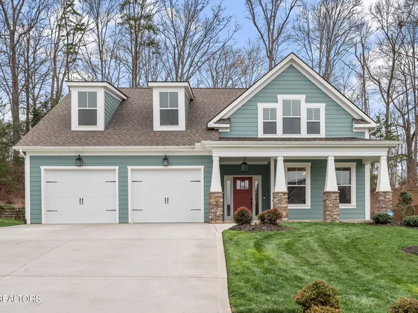 1120 Clearmill Dr, Lenoir City, TN 37772