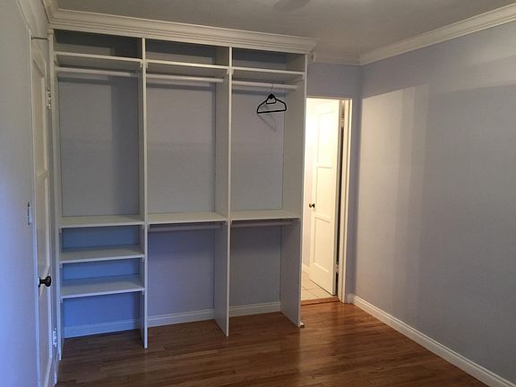 4th image of 10912 Blix St #1/2
