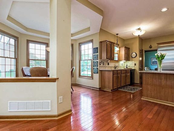 5th image of 6145 Sawgrass Way