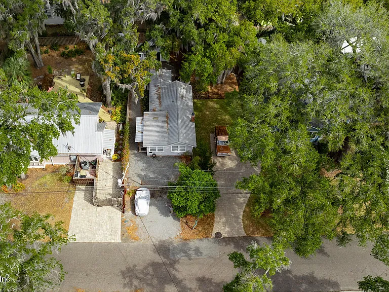 2813 Princeton Ave — Photo 10