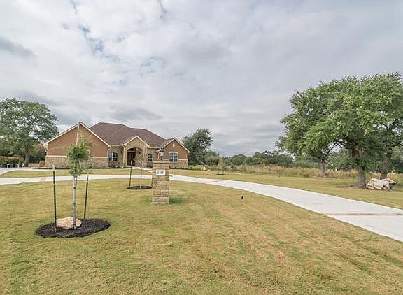 2nd image of 104 Gabwood Ct