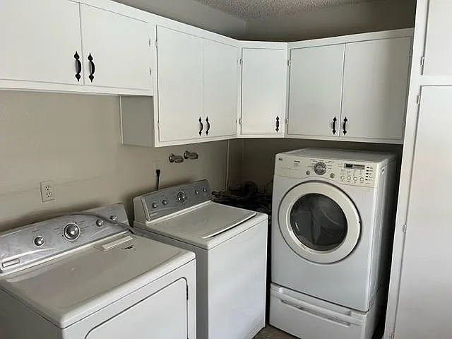 2171 E Palmcroft Dr — Photo 4