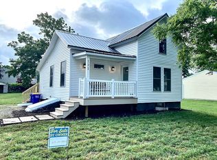 121 Summerhays St, Tiffin, IA 52340
