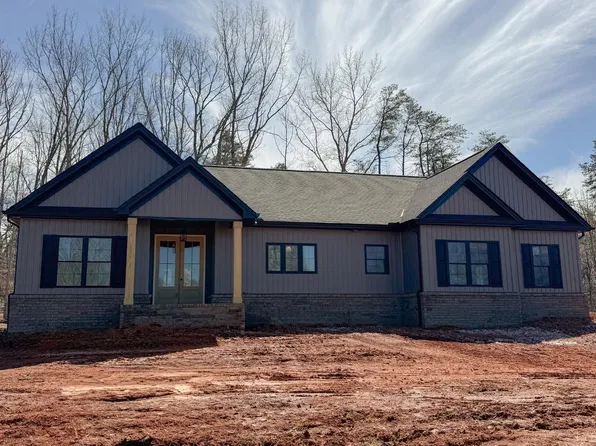 2 Acorn Lot Dr, Appomattox, VA 24522