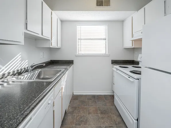 Dana Apartments, 1721 11th Pl S #1721C, Birmingham, AL 35205