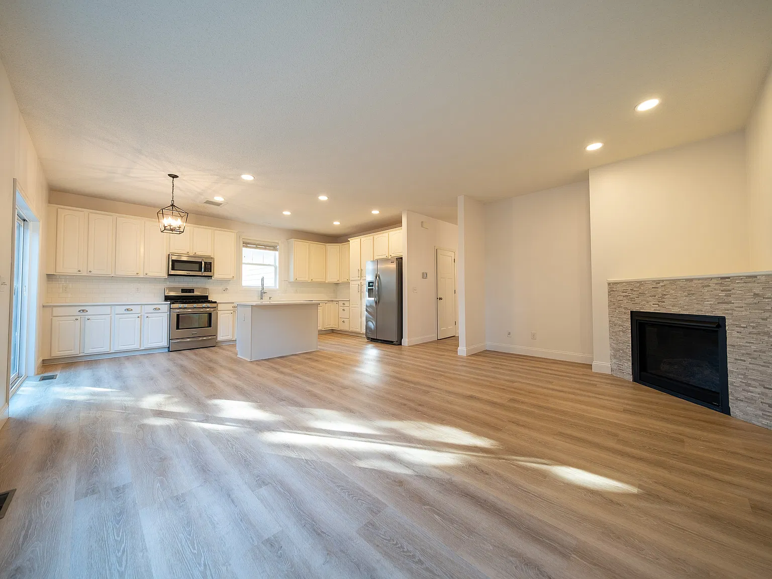159th Street West, Apple Valley (5014) JP JS1 - 1 — Photo 3