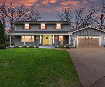 1921 Crestwood DRIVE, Caledonia, WI, 53108