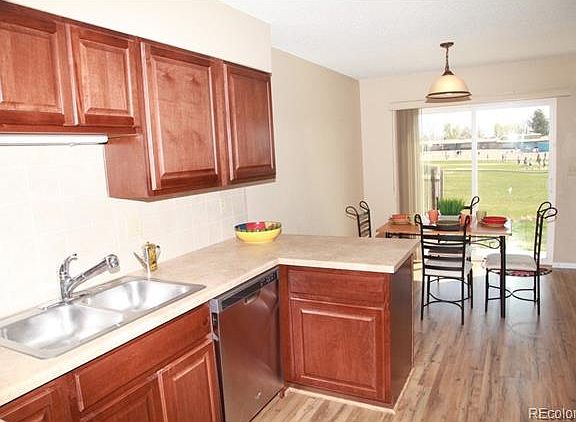 3rd image of 212 S Carr Ave
