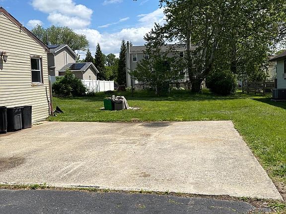 2nd image of 2377 Booker Ave