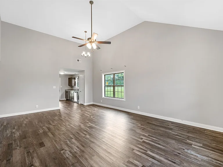 401 Irish Hills Dr — Photo 6