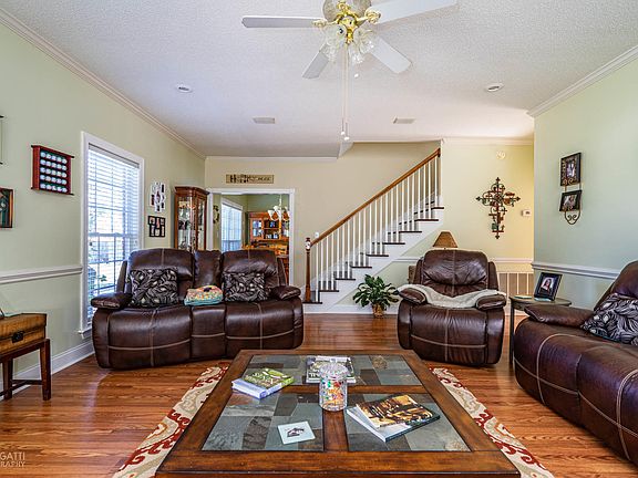 4th image of 285 Whittington Ct