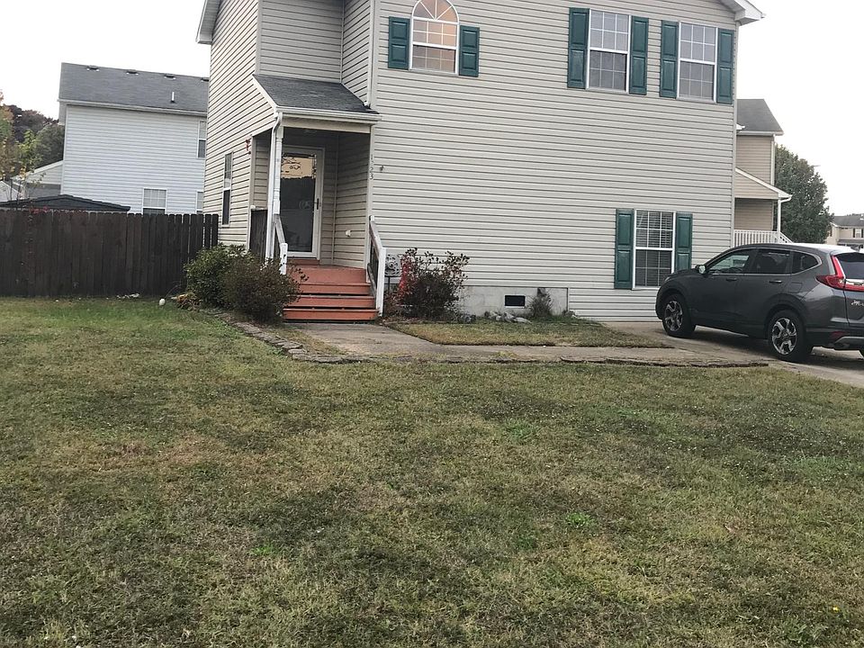 1st image of 1223 Woods Edge Cir