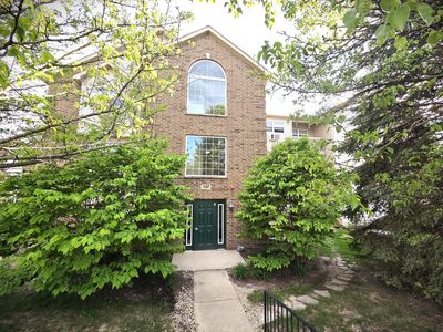440 Cunat Blvd APT 2F, Richmond, IL, 60071