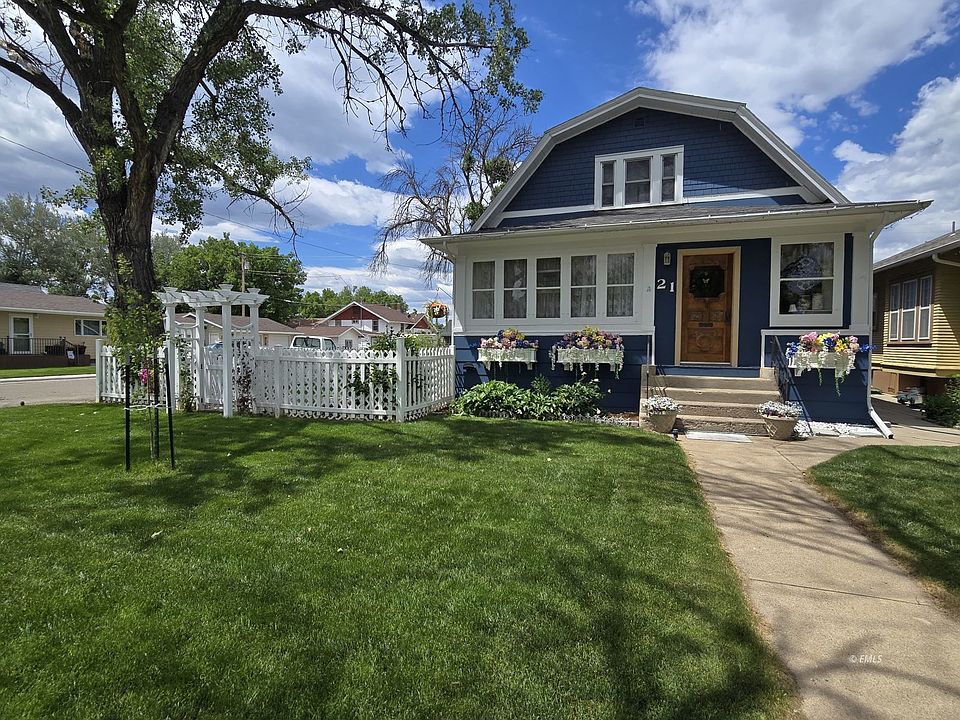 1st image of 21 S Stacy Ave