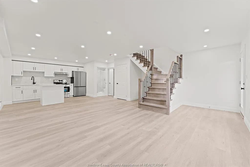 1 bed, 900 sqft, $1,850 — Photo 4