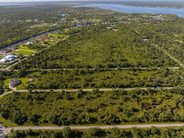 13211 Chiminiello Dr, Port Charlotte, FL 33953