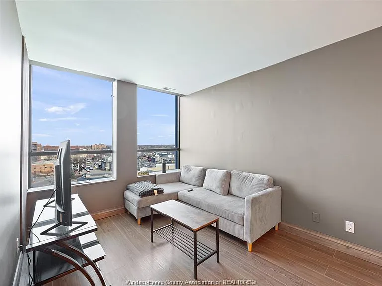 540 Ouellette Ave #7E — Photo 12