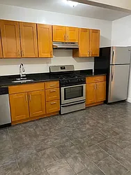 Rented by ER (DO NOT USE)