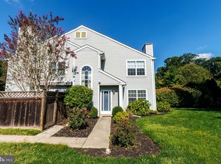 30 Bark Hollow Ln, Horsham, PA 19044